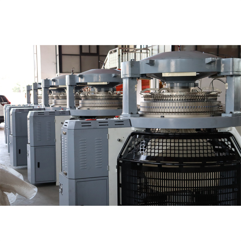 Double-Cylinder-Circular-Knitting-Machine-of-factory